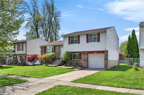266 Peppertree Dr, Amherst, NY 14228