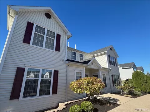 4331 Berkley Pl #I4, Hamburg, NY 14075