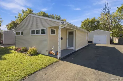 708 Montrose Ave, Buffalo, NY 14223