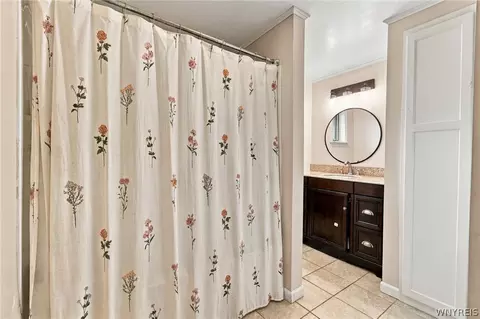 Bath - 2246 Wethersfield Rd, Java, NY 14113 photo 1 of 3