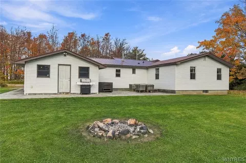 Exterior - 2246 Wethersfield Rd, Java, NY 14113 photo 10 of 10