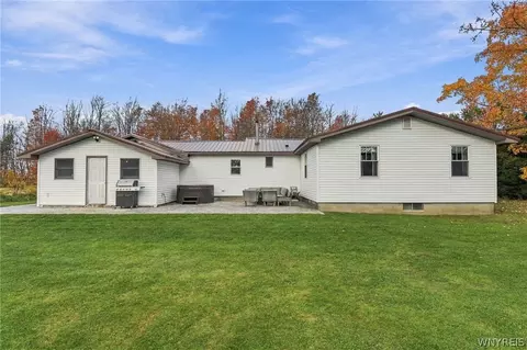 Exterior - 2246 Wethersfield Rd, Java, NY 14113 photo 1 of 10