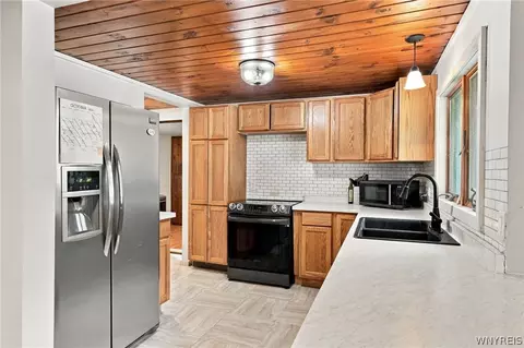 Kitchen - 2246 Wethersfield Rd, Java, NY 14113 photo 7 of 7