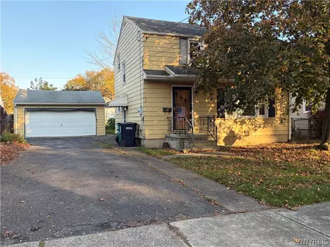 1261 90th St, Niagara Falls, NY 14304