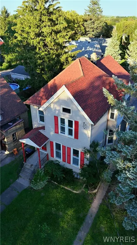 317 Portage Rd, Niagara Falls, NY 14303