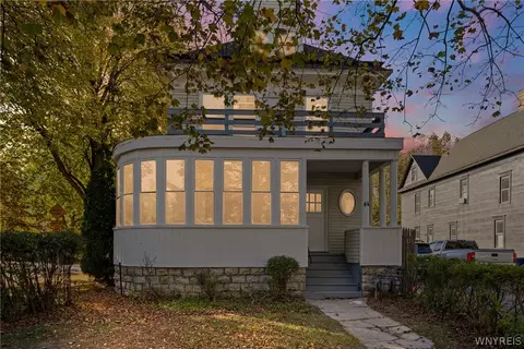 44 Greenfield St, Buffalo, NY 14214
