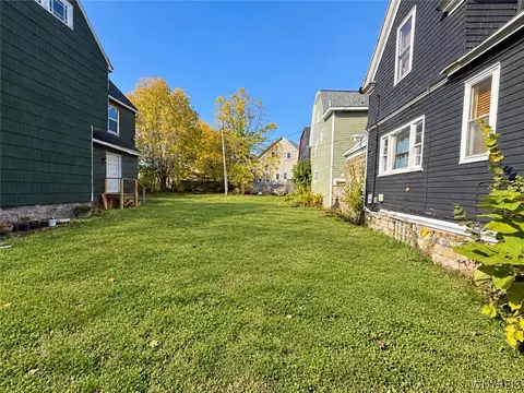 304 Massachusetts Ave, Buffalo, NY 14213