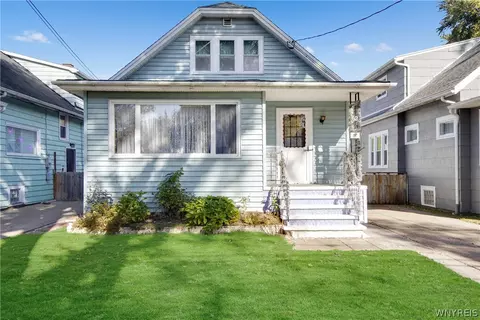 62 Crystal Ave, Buffalo, NY 14220