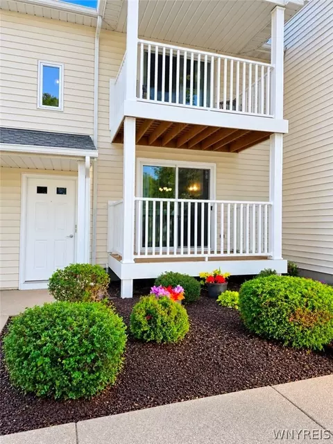 4619 Chestnut Ridge Rd #K, Amherst, NY 14228