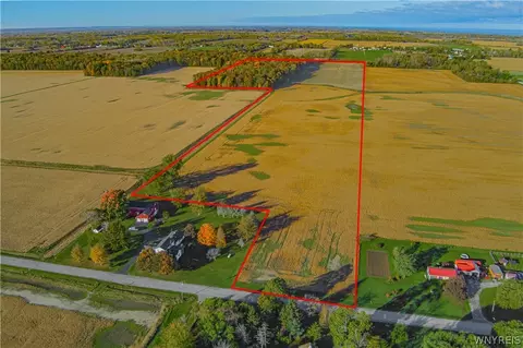 View/Area - 2740 Maple Rd, Wilson, NY 14172 photo 2 of 6