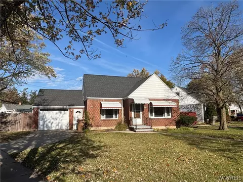 184 Danbury Dr, Cheektowaga, NY 14225