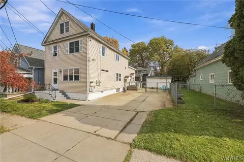 39 Pulaski St, Buffalo, NY 14206