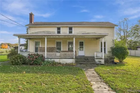 5738 W Main St, Newfane, NY 14126