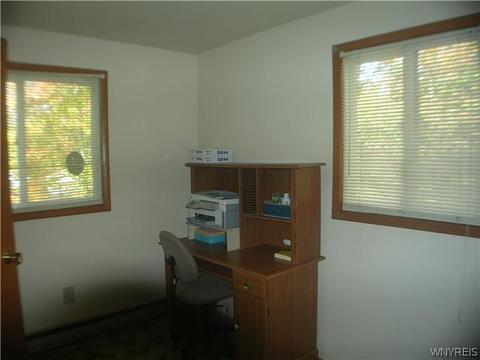9389 Lemon St, Evans, NY 14006 photo 8