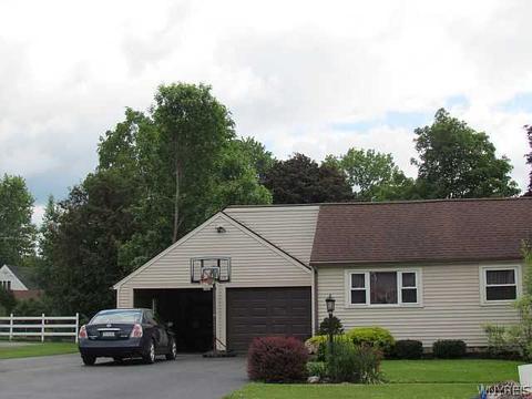1 Parkview Ct, Arcade, NY 14009 photo 2