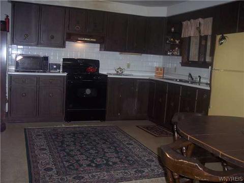 6932 Versailles Rd, Evans, NY 14047 photo 2
