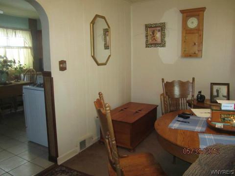 18 Domedion Ave, Buffalo, NY 14211 photo 9