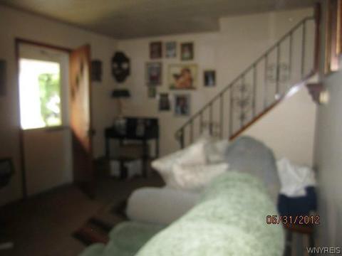 18 Domedion Ave, Buffalo, NY 14211 photo 3