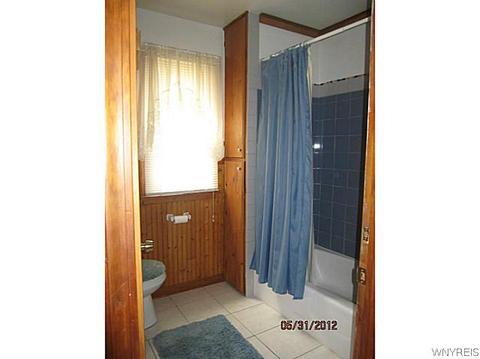 18 Domedion Ave, Buffalo, NY 14211 photo 13
