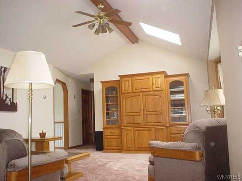 5822 Fisk Rd, Pendleton, NY 14094 photo 8
