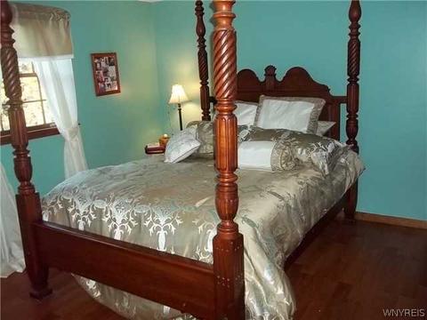 4847 Knab Dr, Hamburg, NY 14075 photo 16