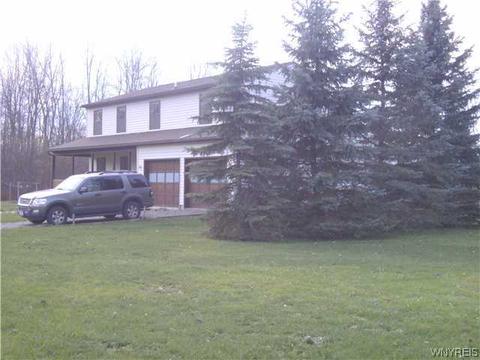 5500 Oakwood Dr, Pendleton, NY 14120 photo 2