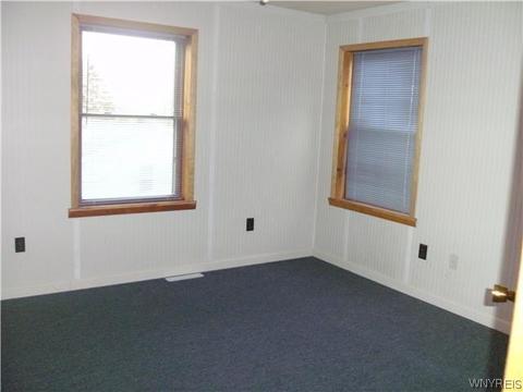 5500 Oakwood Dr, Pendleton, NY 14120 photo 18