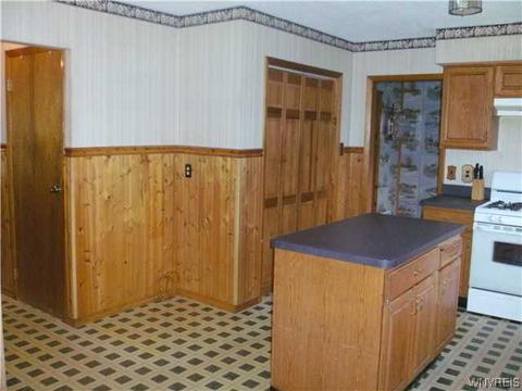 5500 Oakwood Dr, Pendleton, NY 14120 photo 6