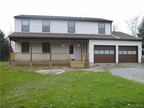 5500 Oakwood Dr, Pendleton, NY 14120 photo 1