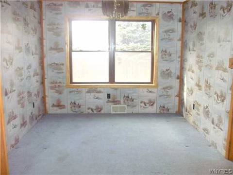 5500 Oakwood Dr, Pendleton, NY 14120 photo 4