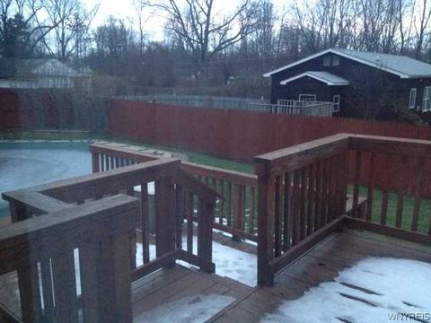150 Potomac Ave, Evans, NY 14006 photo 6