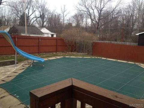 150 Potomac Ave, Evans, NY 14006 photo 7