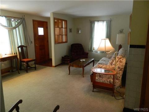 19 Allen St, Evans, NY 14006 photo 7