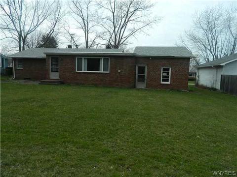 19 Allen St, Evans, NY 14006 photo 23