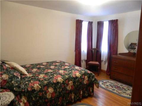 19 Allen St, Evans, NY 14006 photo 13