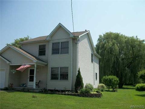 5314 Oakwood Dr, Pendleton, NY 14120 photo 1