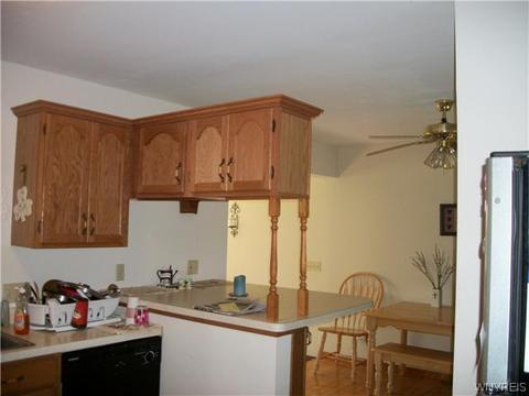 5314 Oakwood Dr, Pendleton, NY 14120 photo 6