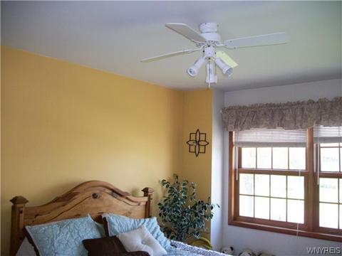5314 Oakwood Dr, Pendleton, NY 14120 photo 11