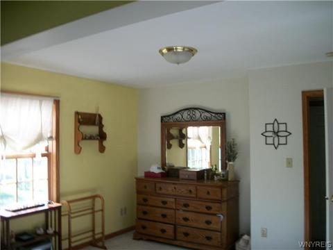 5314 Oakwood Dr, Pendleton, NY 14120 photo 9