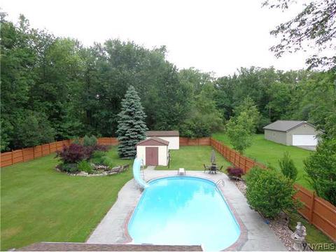 5361 Mapleton Rd, Pendleton, NY 14094 photo 3