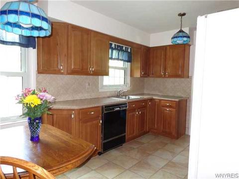 5361 Mapleton Rd, Pendleton, NY 14094 photo 5