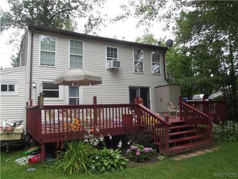 240 Kennedy Ave, Evans, NY 14006 photo 2