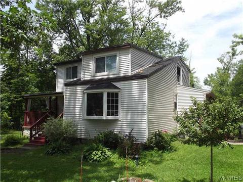 240 Kennedy Ave, Evans, NY 14006 photo 1