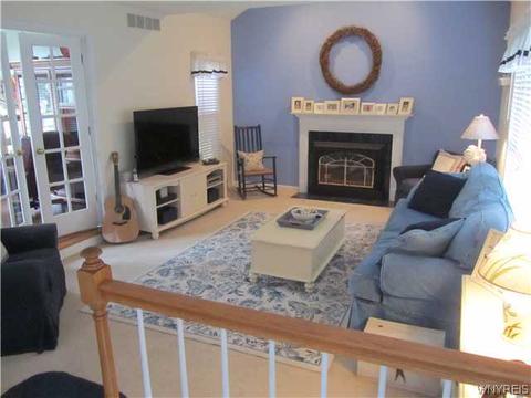 15 Hampton Ct, Lancaster, NY 14086 photo 9