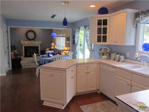 15 Hampton Ct, Lancaster, NY 14086 photo 13