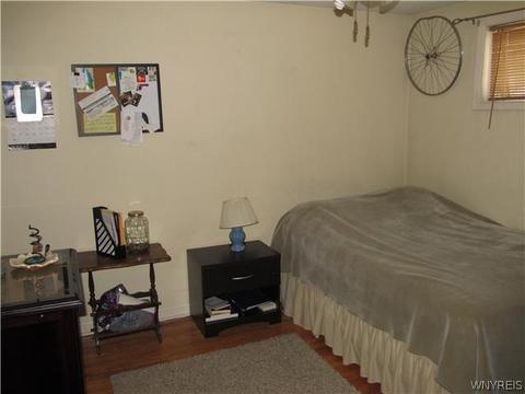 320 Wrexham Ct N, Tonawanda, NY 14150 photo 14