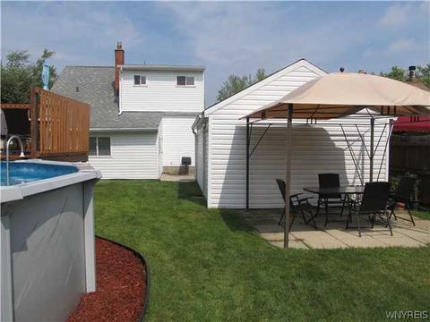 320 Wrexham Ct N, Tonawanda, NY 14150 photo 16