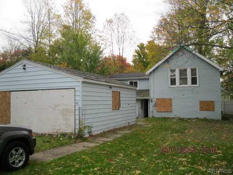 6895 Hamilton Dr, Evans, NY 14047 photo 1