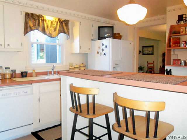  7000 Townline Rd, Wheatfield, NY 14120 photo 9