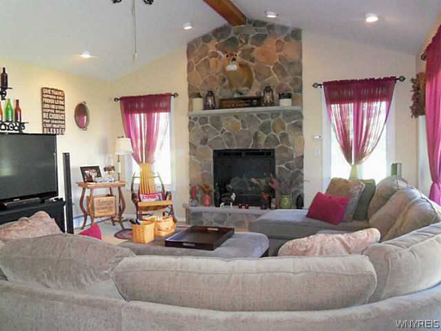  7000 Townline Rd, Wheatfield, NY 14120 photo 5